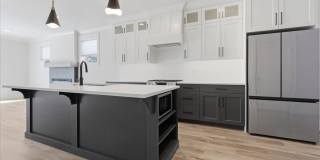 Heart of Eagle 3 Bed 2.5 Bath Gallery 1