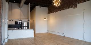 337 Broadway Street Gallery 14