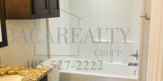 3BR 2BA Duplex with 2 Car garage Gallery 14