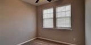 2568 Morehead Street Gallery 18