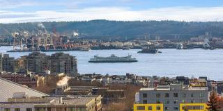 Top-Floor Corner Condo with Spectacular Views of the Space Needle & TWO Parking Spaces Gallery 21