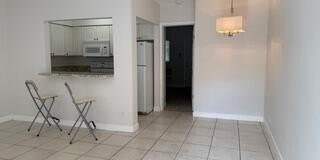 1118 SW 2nd Court Gallery 8