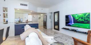 3165 Northeast 184th Street Gallery 7