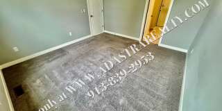 Beautiful Like New 4 Bed 4 Bath Home in Overland Park-Available in MAY!! Gallery 15