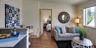 Glendale Apartments - Student Housing Gallery 15