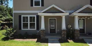 Hamptons on High – 4 Bedroom / 4 Bathroom Student Townhome Near FSU & TSC! Gallery 47