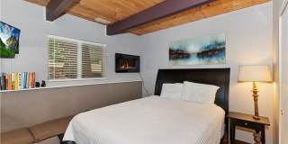 Treehouse-like atmosphere with peek-a-boo views of Lake Arrowhead Gallery 20