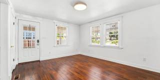 Available Now – Move-In Ready Paoli Gem With Updated Finishes, Loft Space & Parking Available Now – Move-In Ready Paoli Gem With Updated Finishes, Loft Space & Parking Gallery 5