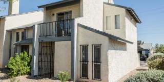 Great 2 Bedroom 1.5 Bath Townhome in Henderson Gallery 1