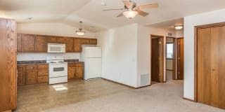 213 4th Street Gallery 1