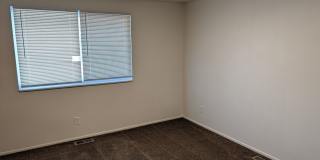 4 Bedroom 1.5 Bath Twin-Home Gallery 13