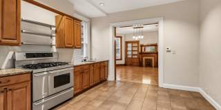 347 Stratford Avenue #1 347 Stratford Avenue #1 Gallery 1