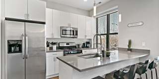 2151-2153 W Division St Gallery 6