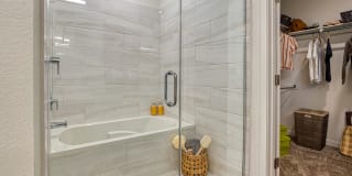 Lucent Scottsdale Gallery 16