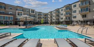 BroadVue Apartments Gallery 2