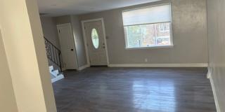 Gorgeous 3-Bedroom Townhome in Holmesburg! Available NOW! Gallery 4