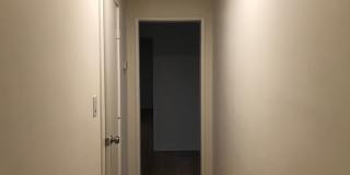 GLENOAKS Gallery 18