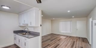 Hollywood Apartments Gallery 3