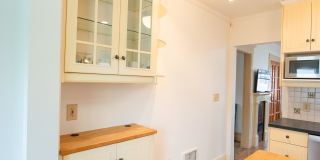 1208 East Barclay Court Gallery 13