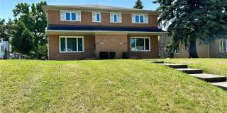17914 Chagrin Boulevard Gallery 1