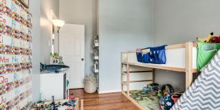 6241 ABBOTTSBURY Row Gallery 28