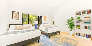 7256 Rue Michael Gallery 54