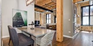 154 W Hubbard Street Gallery 3