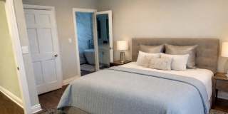 1828 W Berenice Gallery 8