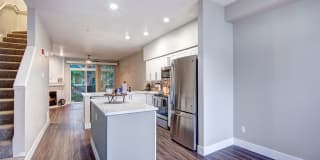Avignon Townhomes Gallery 7
