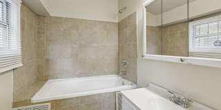 2920 Philip Street Gallery 8