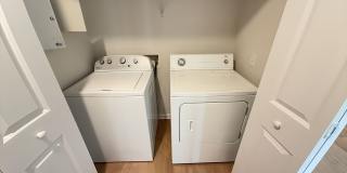 BRIDGEWATER HOME! LEASING FOR IMMEDIATE MOVE IN! 1/2 Off Deposit! Gallery 11