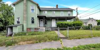 127 1/2 N Garfield Avenue 127 1/2 N Garfield Avenue Gallery 1