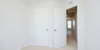 Pleasant Green Townhome Near Downtown Crozet Gallery 16