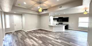 Gorgeous 2025 Built 3 Bedroom 2 Bath Home! Gallery 6