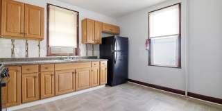 35 WEST 52ND ST Gallery 18