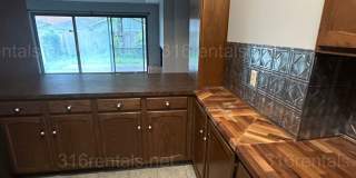 $1545 - 2 bed 1.5 bath - Duplex located in Riverside Gallery 11