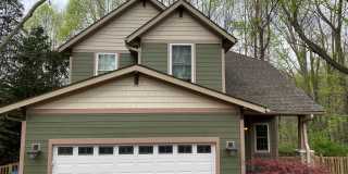 West AVL - Modern Craftsman Style 3 Bedroom Gallery 1