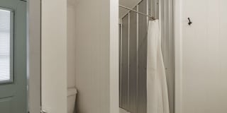 2084 Broad Street Gallery 12