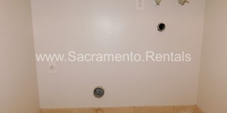 Wonderful Sierra Oaks 3bd/2ba Duplex with 2 Car Garage Gallery 22