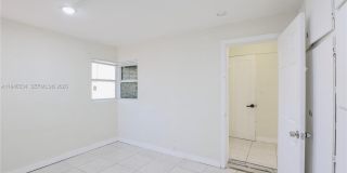 2250 NE 136th St Gallery 12