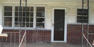 307 1/2 Manning Avenue Gallery 1