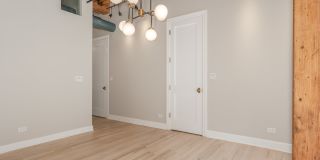 1017 W Washington Boulevard Gallery 9