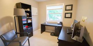 Beautiful Furnished Home on Quiet Cul‑de‑Sac Gallery 12