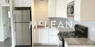 120 South Saturmino Drive Gallery 1