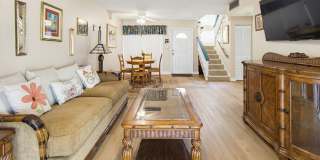 Beautiful 3 bed 2 bath townhome in Snapper Creek! Gallery 12