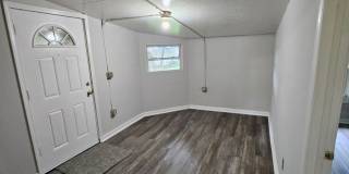 Large 2 bedroom house Gallery 3