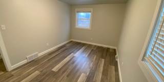 3 Bed 1 Bath Duplex in Desirable Location Gallery 8