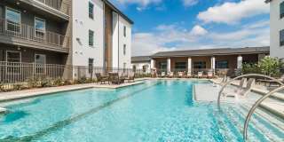 Album Benbrook - 55+ Apartment Homes Gallery 1