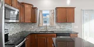 Pet Friendly Three Bedroom! Gallery 14