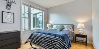 2-BDR Retreat with Rooftop Pool & Gym Gallery 25